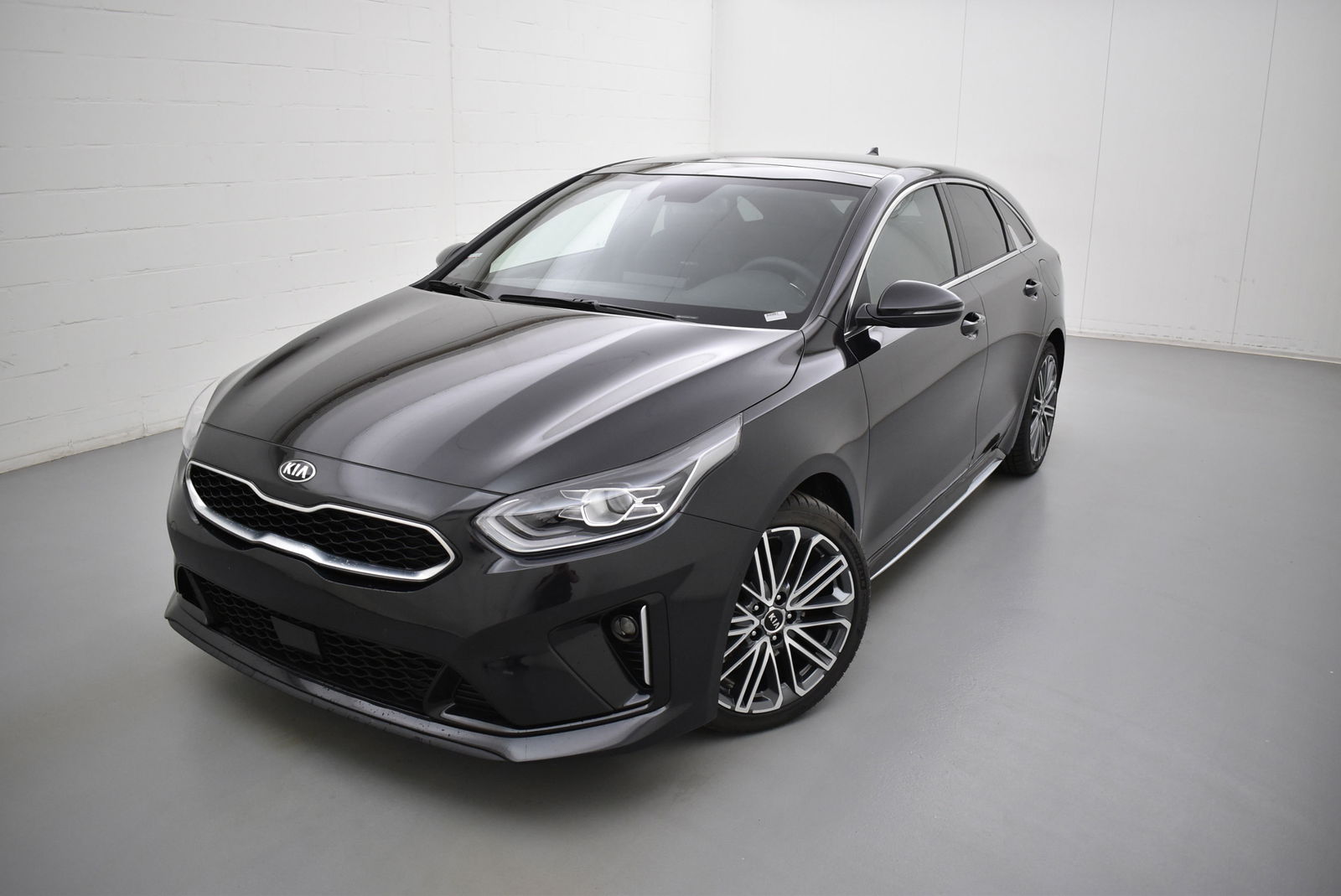 Kia ProCeed gt-line t-gdi 140 DCT ISG