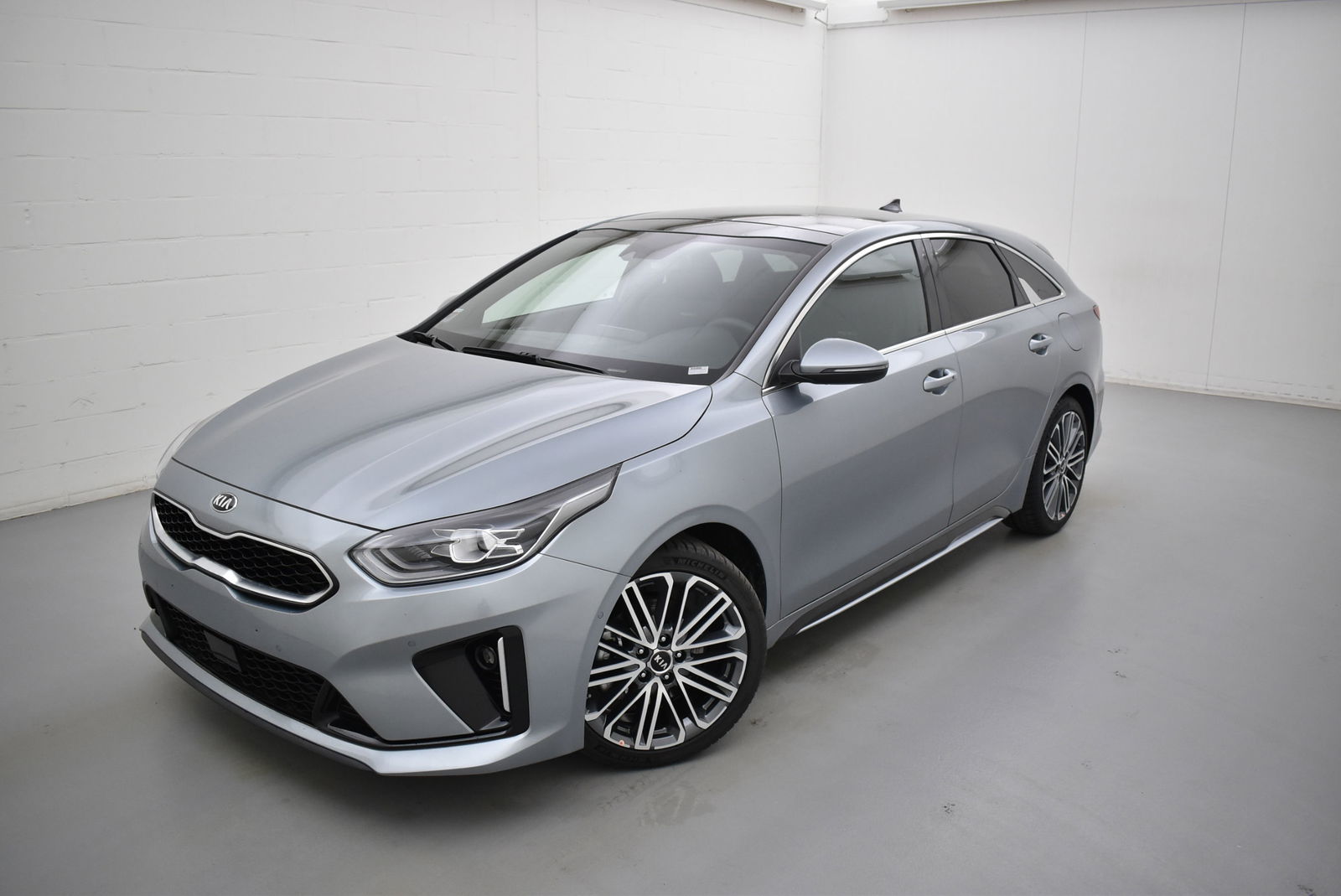 Kia ProCeed gt-line t-gdi 140 DCT ISG