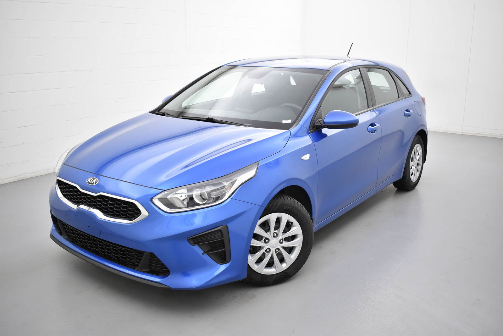 Kia Ceed must 100
