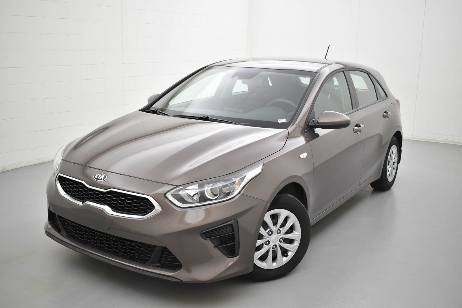Kia Ceed must 100