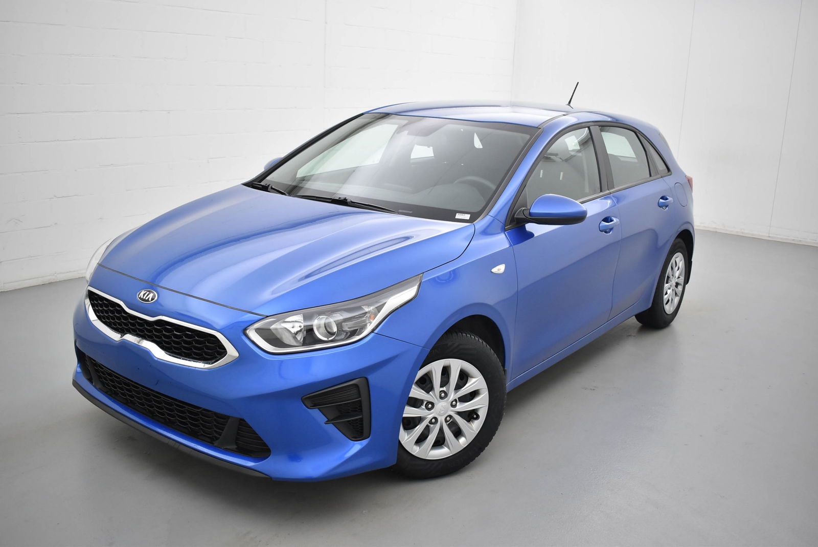 Kia Ceed must 100