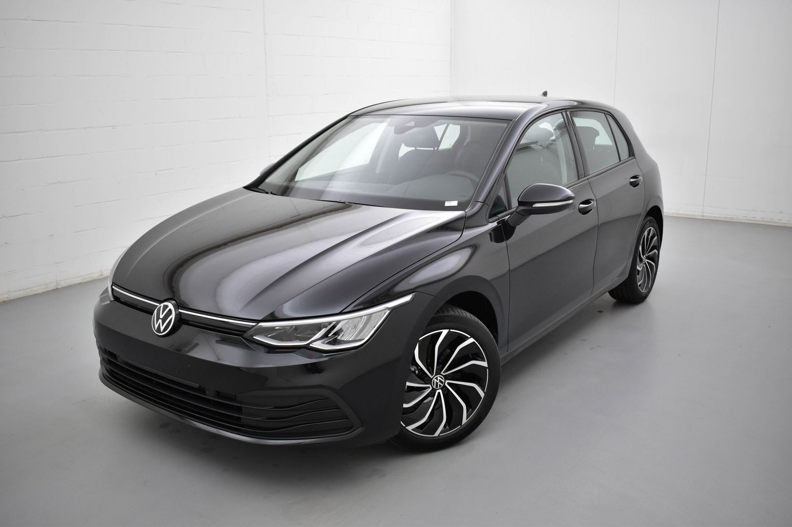Volkswagen Golf VIII TSI life OPF 110