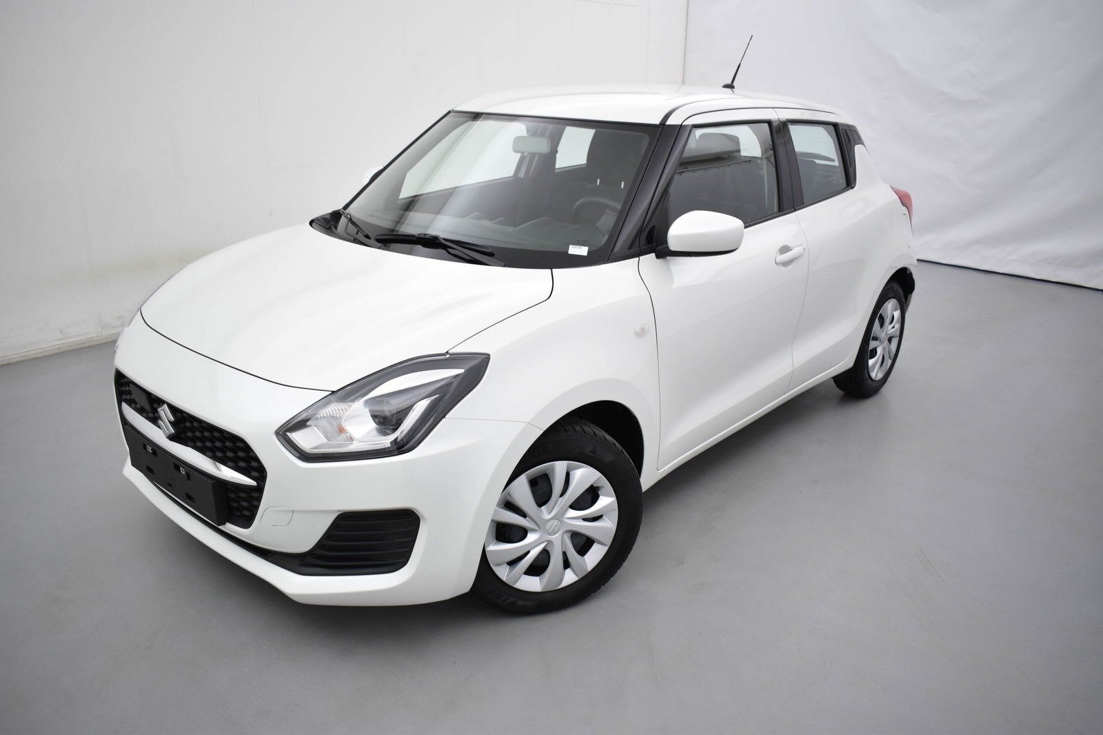 Suzuki Swift shvs GL 12V 83