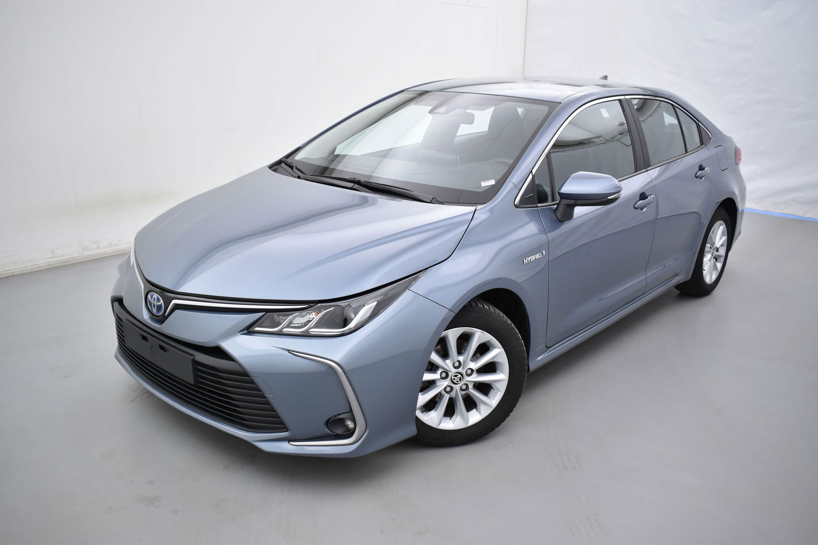 Toyota Corolla Sedan hybrid dynamic e-cvt 98 AT hybrid dynamic e-cvt 98 AT