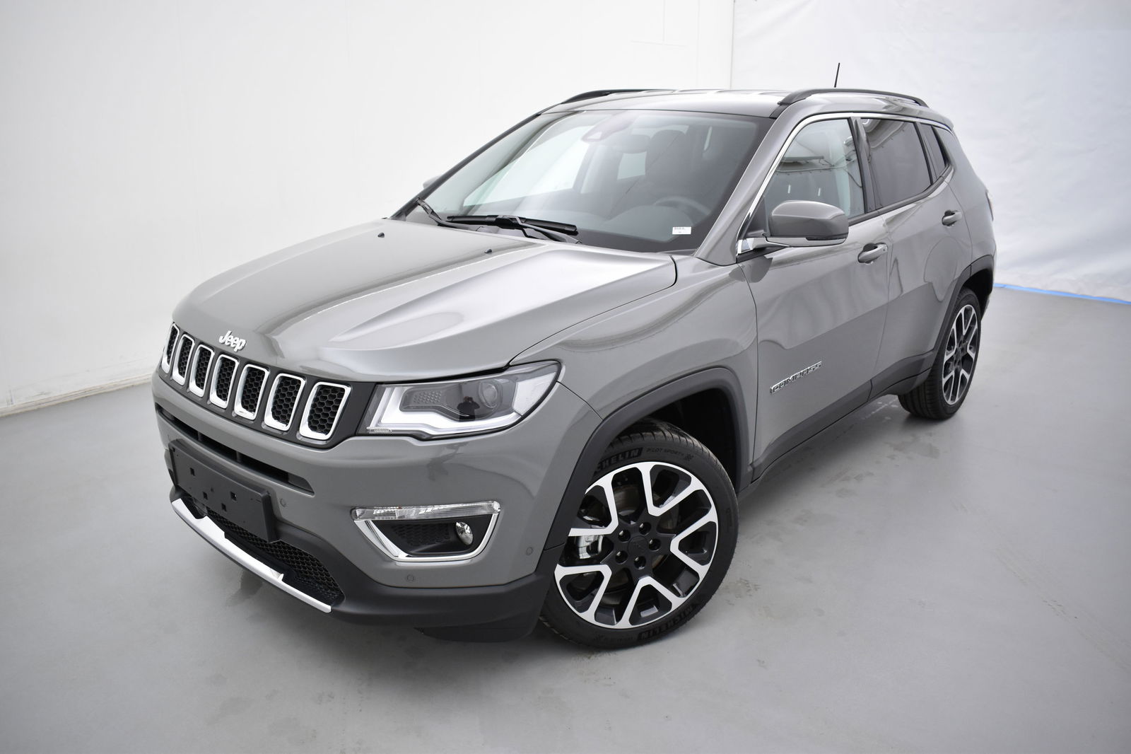 Jeep Compass turbo 4X2 limited 150 AT