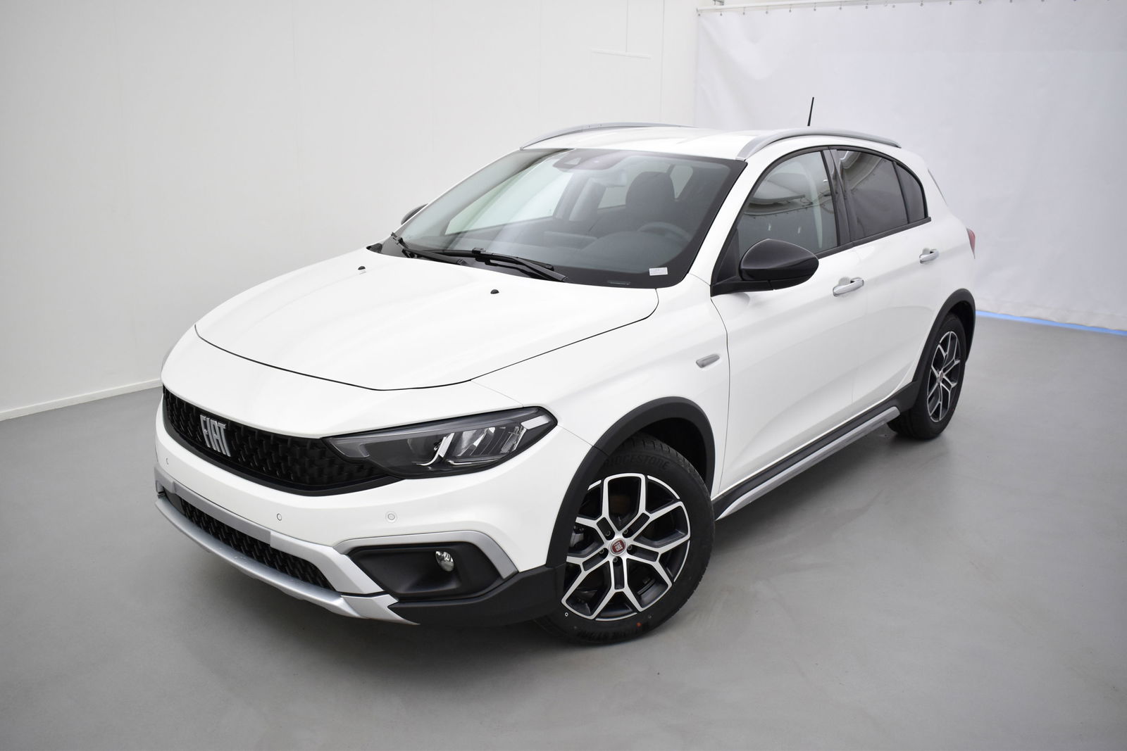 Fiat Tipo Hatchback Cross t firefly cross 101 t firefly cross 101