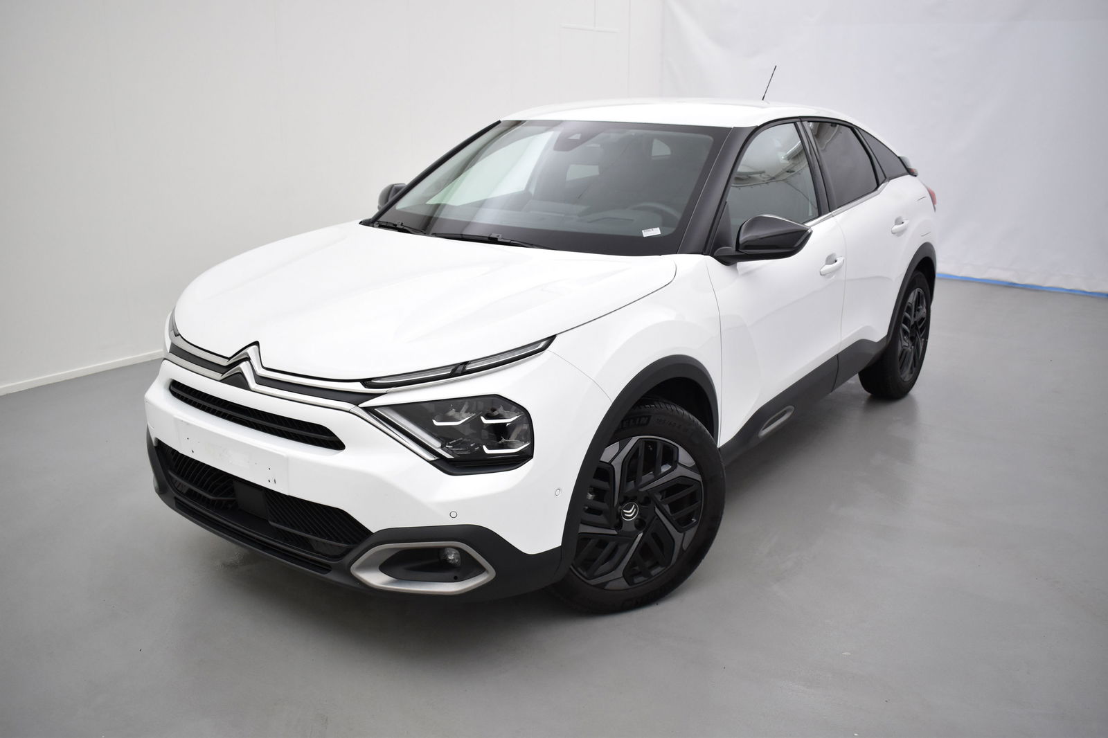 Citroen C4 bluehdi shine st/st 131 AT