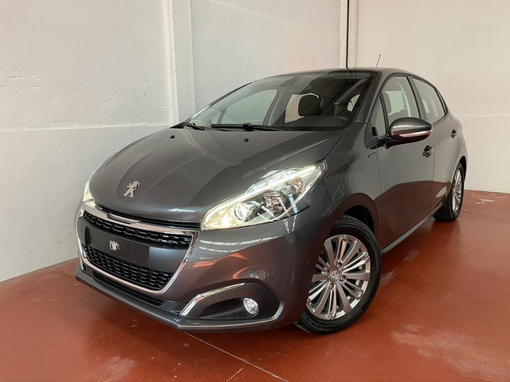 Peugeot 208 II Signature 1.2 Puretech