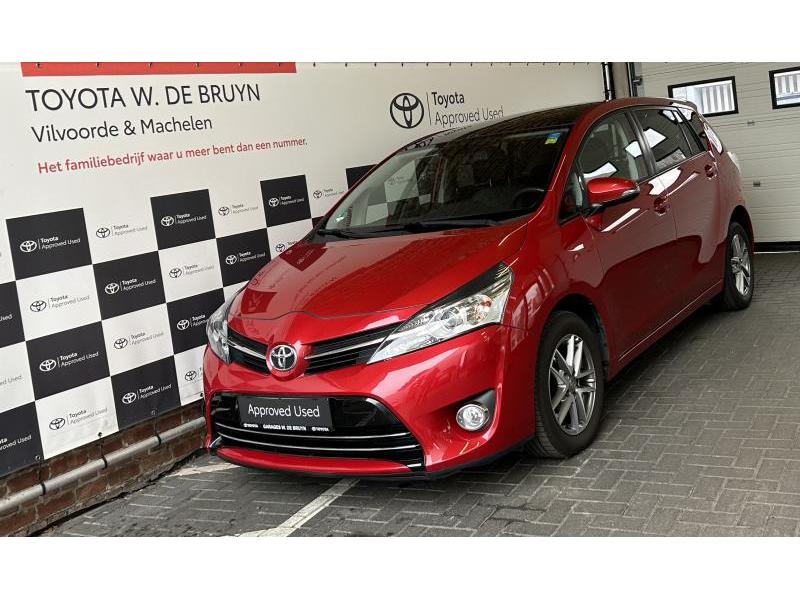 Toyota Verso Skyview 1.6 Valvematic 6 MT