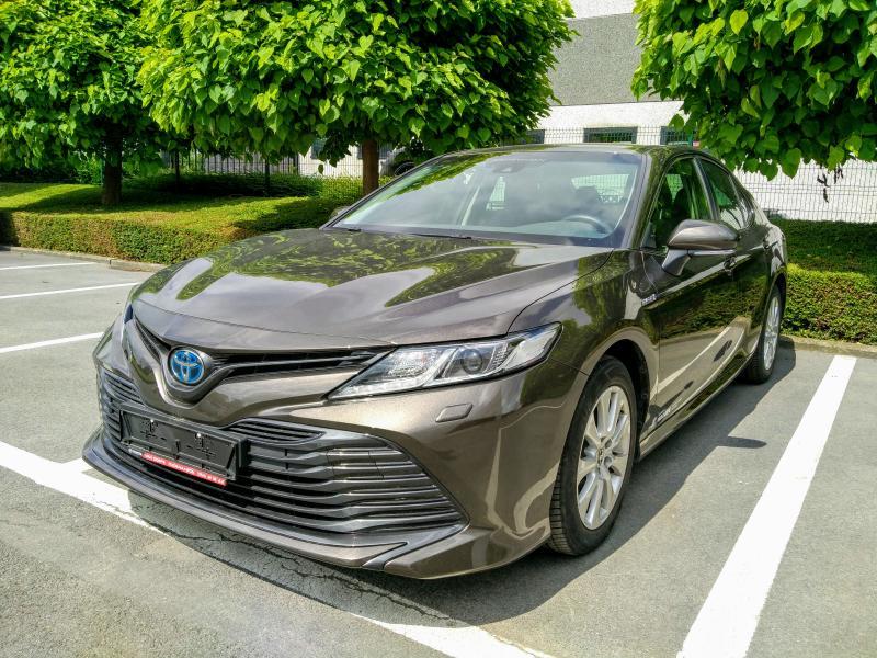 Toyota Camry 2.5 Hybrid e-CVT