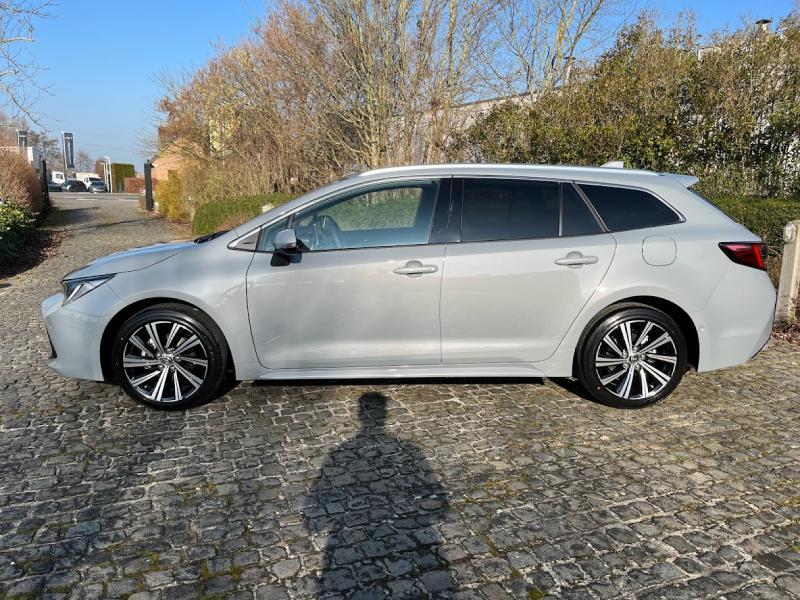 Toyota Corolla Style 1.8 Hybrid
