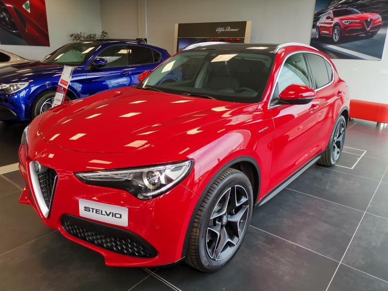 Alfa Romeo Stelvio Super 2.2 RWD