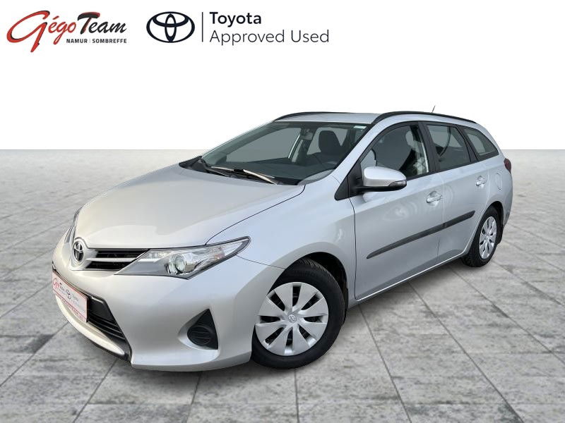 Toyota Auris TS Break 1,33VVT-i 1er propri 1.33 Dual VVT-i 6 MT