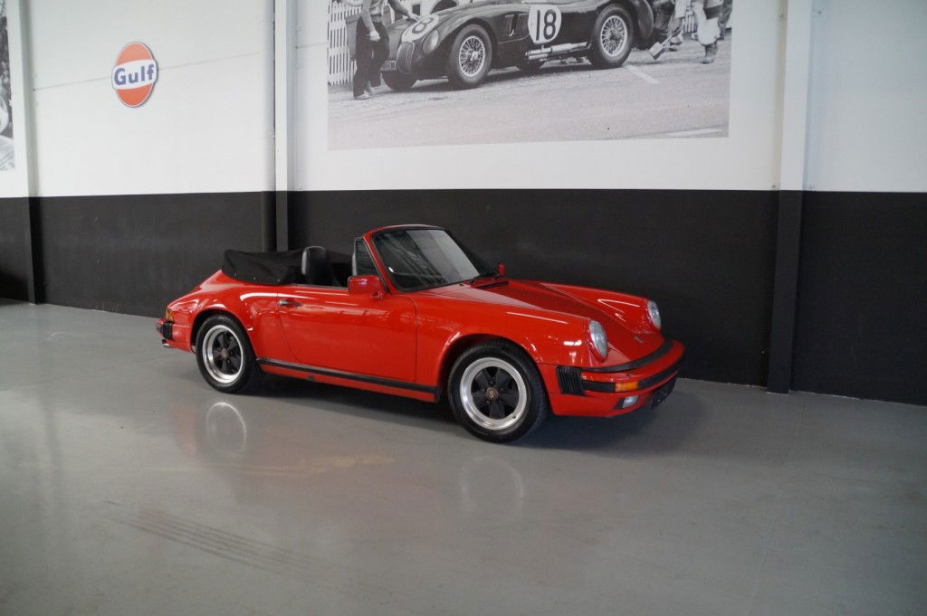 Porsche 911 3.2 Carrera Convertible great example (1986)