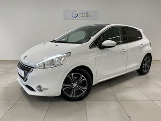 Peugeot 208 Allure - CLIM - CUIR - GPS - TOIT PANORAMIQUE - *GARANTIE 24 MOIS*
