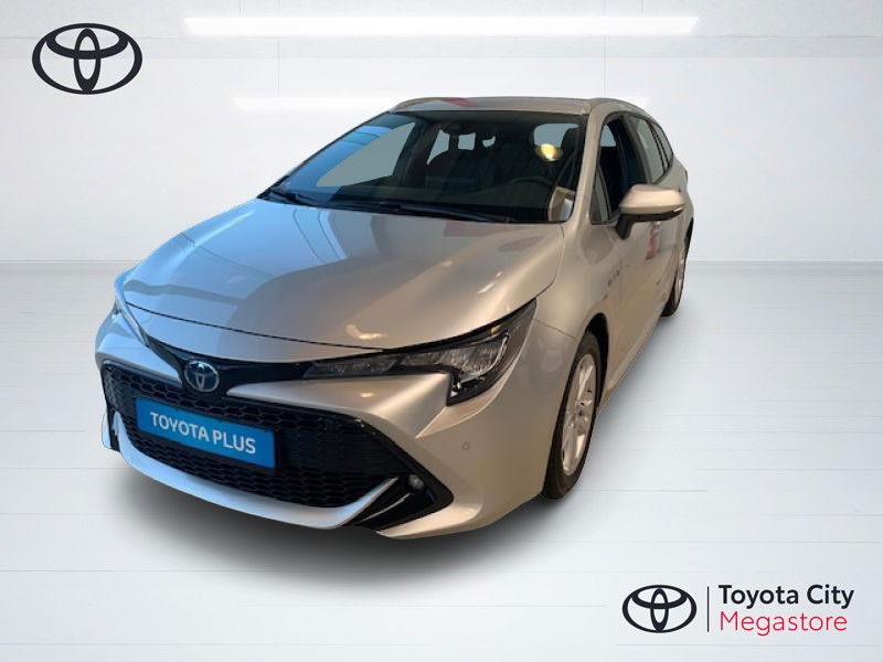 Toyota Corolla DYNAMIC + NAVI + BUSINESS PACK 1.8 HYBRID