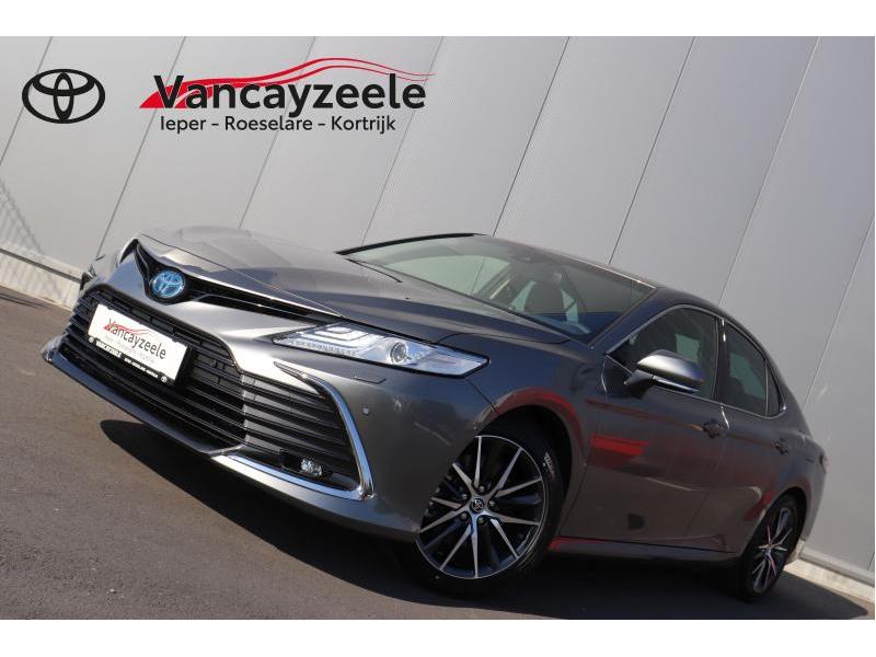 Toyota Camry Premium 2.5L Hybride