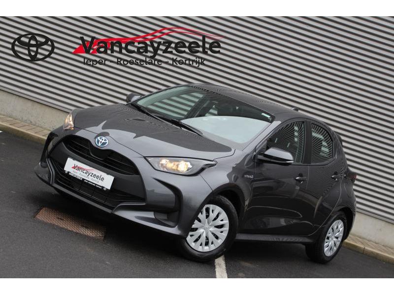 Toyota Yaris Dynamic + NAVI 1.5 Hybrid