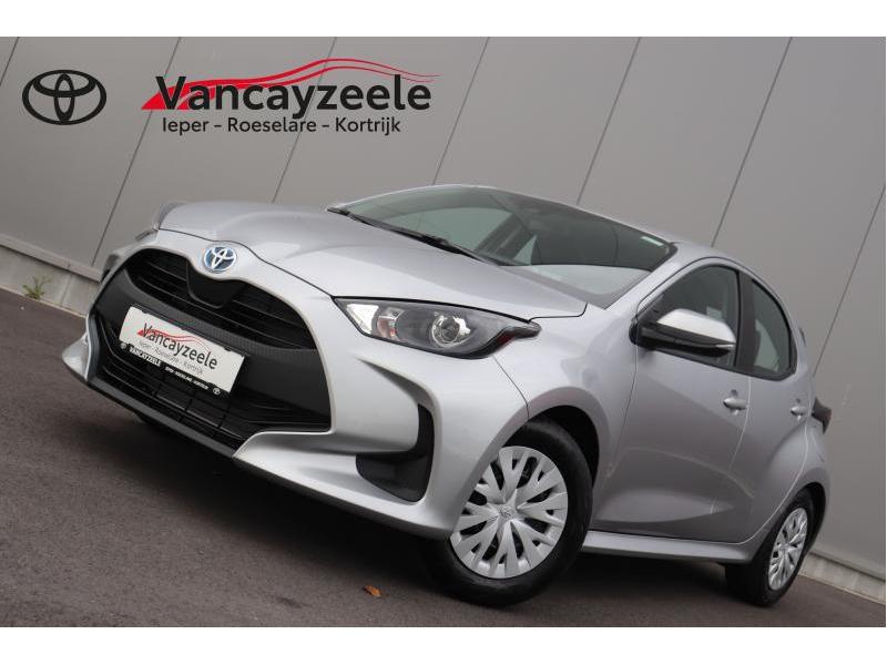 Toyota Yaris Dynamic + NAVI 1.5 Hybrid