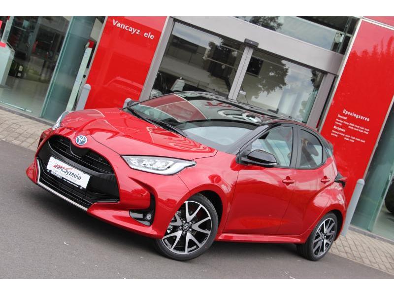 Toyota Yaris Style Bi-Tone +NAVI+HI-TECH PA 1.5L Hybrid