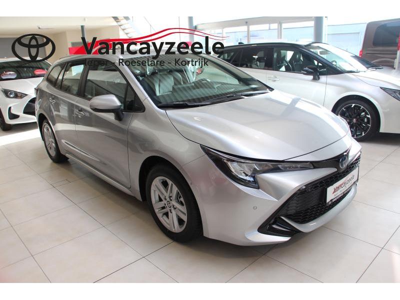 Toyota Corolla Dynamic + NAVI + BUSINESS PACK 1.8 Hybrid