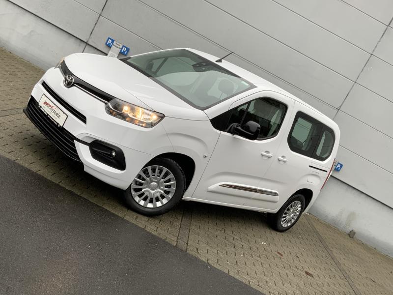 Toyota ProAce City Verso Shuttle+parkeersensoren achter 1.2 benzine