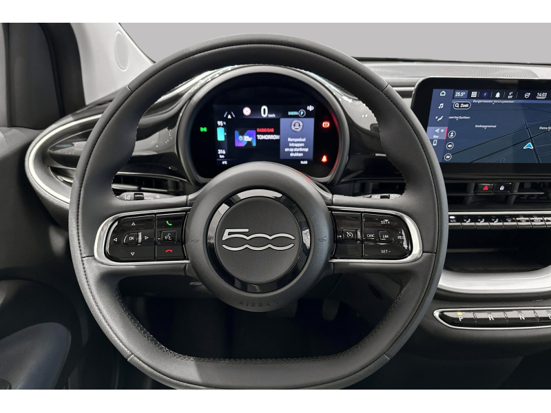 Fiat store 500e carplay